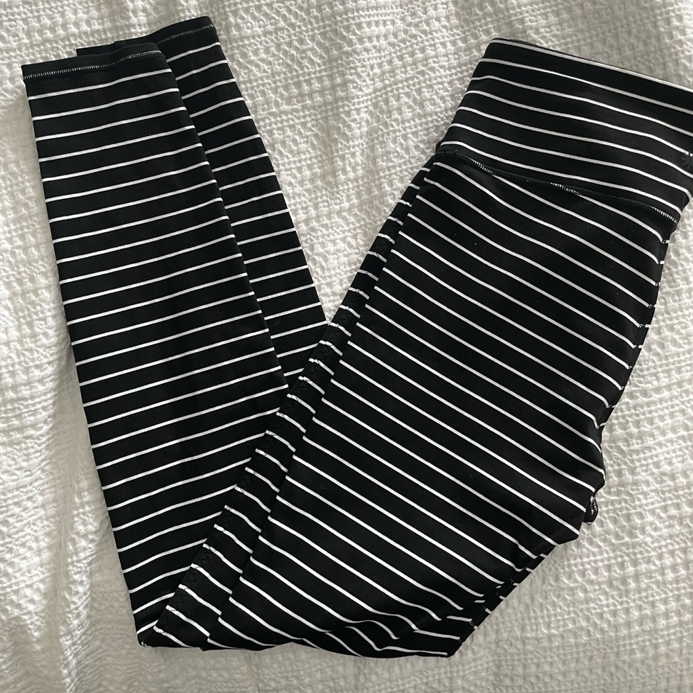Athleta black striped leggings LTall